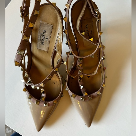 Valentino Garavani Patent Rockstud Caged Pumps 100 MM - Picture 12 of 13